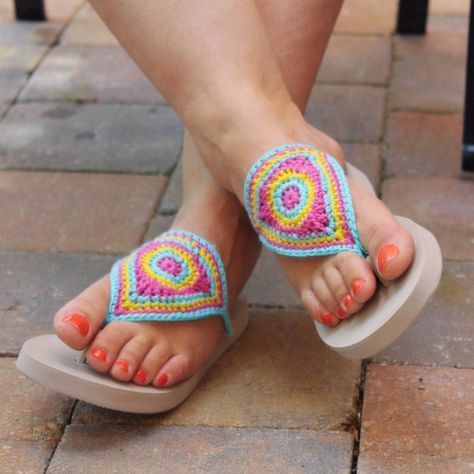 Crochet Flip Flop Pattern, Crochet Flip Flops, Sandals Patterns, شال كروشيه, Crochet Sandals, Crochet Booties, Crochet Socks, Haken Baby, Crochet Shoes