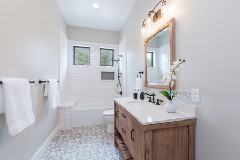 Modern Craftsman Farmhouse - Farmhouse - Bathroom - San Luis Obispo - by Allen Construction | Houzz Beach Style Bathroom, Master Bath Shower, Craftsman Farmhouse, Master Shower, Double Shower, Modern Craftsman, Patterned Floor Tiles, Master Bath Remodel, Tub Shower Combo