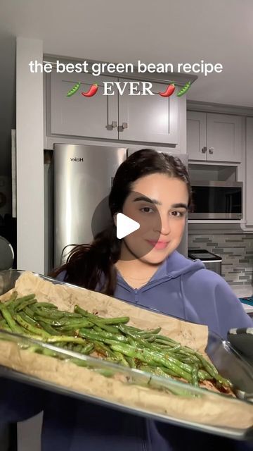 Layla on Instagram: "These will be my go to dinner side dish until further notice 😋❤️‍🔥🌶️🫛🔥  #healtyrecipes #greenbeansrecipe #greenbeans #chilioil #vegetablesidedish #fyp #viral #easyrecipes" Thanksgiving Vegetable Side Dishes Healthy Dinner, Viral Green Beans, Sauted Veggies Side Dishes, Cooked Veggies Recipes, Fresh Green Beans How To Cook, Thanksgiving Dishes Recipes, Thanksgiving Side Dishes Vegetable, Thanksgiving Sides Healthy, Vegtables Dishes Healthy Dinner