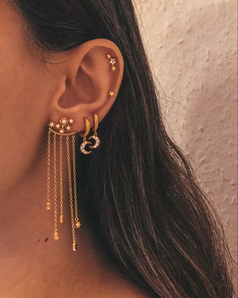 AMANDA SAAD on Instagram: “You are my sun, my moon, and all my stars. 🌞“ Aesthetic Lookbook, Ear Peircings, Sun Vintage, Stars Earrings, 90’s Aesthetic, Ear Party, Moon Stars, Sun And Moon, Vintage Aesthetic