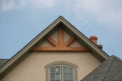 Gables On House Exterior, Gable Trim, Ranch House Exterior, Craftsman Exterior, Exterior Makeover, Craftsman Bungalows, Farmhouse Exterior, Exterior Wood, New Home Construction