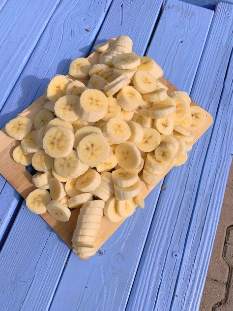 Bananas Aesthetic, William Core, Banana Picture, Aurora Aesthetic, Banana Types, Banana Health Benefits, Fruit Aesthetic, Peanut Butter Jelly Time, Banana Benefits