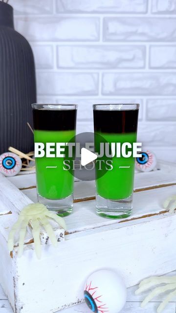 Jessica ✨ | Miami Cocktail Influencer 🥂 on Instagram: "“Flyer than Beetlejuice… Beetlejuice… Beetleju..” 💀 Halloween has entered the chat and I want to make sure you have the best cocktails/shots for your gathering 😈

Beetlejuice Shots ✨

2 oz Tequila
4 oz Orange juice
Black food grade coloring 
Green food grade coloring
———
1- combine the black food grade coloring and your tequila, stir and set aside
2- separate your orange juice and shot glasses, add your green food coloring then stir
3- layer in your tequila with your bar spoon
#Cheers 

#CocktailsWithWhiskey #Halloween #Cocktails #Recipe #halloweendecor #fallrecipe" Beetlejuice Margarita, Beetlejuice Jello Shots, Beetle Juice Alcohol Drink, Beetlejuice Cocktail Recipe, Beetle Juice Drink, Creepy Costumes, Cocktail Shots, Dinner Party Decorations, Black Food