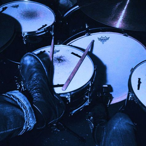 Punk Rock Aesthetic, Blue Aesthetic Dark, The Heist, Rock Aesthetic, Rockstar Aesthetic, Everything Is Blue, The Drums, Punk Aesthetic, Moodboard Aesthetic