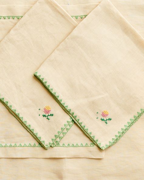 NEW IN | 🌼🌸🌿 Crafted in natural linen, with exquisite hand embroidery and floral cross stitch detailing. This makes setting the table simple - and anything you serve on it a showstopper, perfect for spring suppers and alfresco celebrations!.. ☀️💐🍾 . . . #caramellondon #handembroidered #tablelinen #crossstitchflowers #summerdinner #alfrescodining Floral Picnic, Embroidery Napkins, Floral Hand Embroidery, Luxury Tableware, Floral Napkins, Amazing Gift Ideas, Embroidered Napkins, Floral Cross, Rose Shop