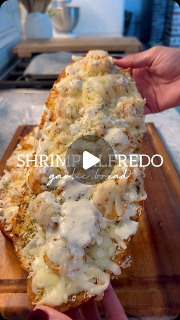 BRITSCOOKIN on Instagram: "Shrimp Alfredo Garlic Bread with my favorite @challengebutter! This one definitely lived up to the hype and cannot wait to make this again. 🍤✨🥖 

1. Season 1 pound of large shrimp with 1 tablespoon of @britscookin Cajun seasoning, 1/2 teaspoon of garlic powder, and 1/2 teaspoon of paprika. Add 2 tablespoon of Challenge butter to the pot and cook the shrimp for 2-3 minutes on each side. Remove from the pot.
2. Prepare garlic butter by combining 1 stick of Challenge salted butter, 1 teaspoon of dried parsley, 1/2 teaspoon of garlic salt, and 1 teaspoon of minced garlic. Mix well and spread evenly over 1 loaf of French bread. Bake at 425°F for 10 minutes or until golden and toasty!
3. In a skillet, melt 1 stick of Challenge unsalted butter and add 2 cups of heavy Shrimp Alfredo Garlic Bread, Shrimp Entree, Alfredo Garlic Bread, Shrimp Bread, Football Season Food, Eating Videos, Shrimp Alfredo, Dried Parsley, Best Seafood Recipes