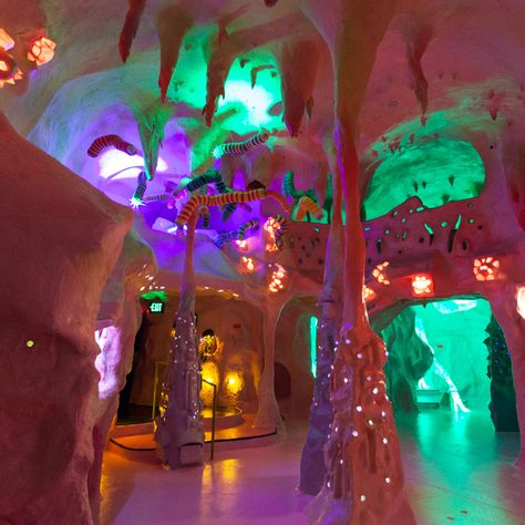 Meow Wolf, Living History Museum, Best Family Vacations, Kids Vacation, Fun Places To Go, Romantic Vacations, China Travel, New Wall, Amazing Places