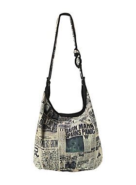 The London-based Daily Prophet has been a major source of news for the wizarding community since 1883 - this hobo style bag features an allover headlines design. Harry Potter Daily Prophet, Daily Prophet, Hobo Wallet, Harry Potter Style, Rome Antique, Harry Potter Merchandise, Mgm Grand, White Shoulder Bag, Harry Potter Gryffindor