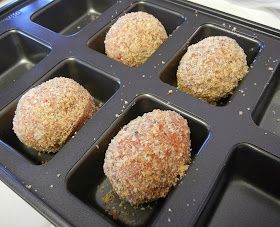 Scotch Eggs Recipe Baked, Scotch Eggs Baked, Baked Scotch Eggs, Homemade Scotch Eggs, British Snacks, Pub Snack, Devil Eggs, Scotch Eggs Recipe, Bariatric Food