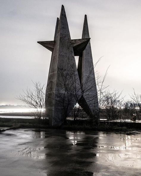 #BRUTgroup on Instagram: “Symbol of the City of Plovdiv, Plovdiv, Bulgaria. (70s) (c) BACU photo by @_ba_cu via @_di_ma #_di_ma” Adolph Menzel, Plovdiv Bulgaria, Sci Fi Architecture, Monumental Architecture, Brutalism Architecture, Instagram Symbols, Architecture Images, Brutalist Architecture, Museum Architecture