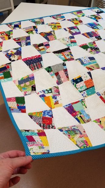 Tumbler Block Quilt using Crumbs Tumbler Quilts Ideas, Crumb Quilts Ideas, Tumbler Quilts, Crumb Quilting, Crumb Quilts, Tumbler Quilt, Crumb Quilt, Quilt Pattern Ideas, Wood Workshop