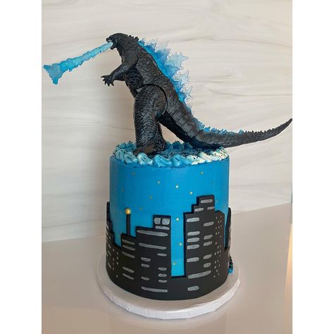 Godzilla Cakes For Boys, Godzilla Birthday Cake Ideas, Godzilla Party Decorations, Godzilla Themed Birthday Party, Godzilla Cake Ideas, Godzilla Birthday Cake, Godzilla Decorations, Godzilla Cake, Birthday Cake With Fondant