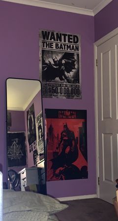 Nerd Room Aesthetic, Batman Bedroom Decor, Nerd Bedroom, Dc Bedroom, Batman Room Decor, Spiderman Room Decor, Batman Bedroom, Comic Room, Spiderman Room