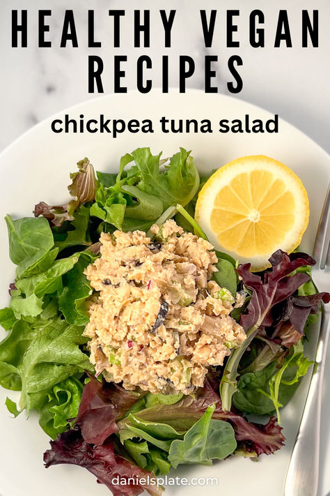 Chickpea tuna salad on a bed of mixed salad greens with lemon wedge. Vegan Chickpea Tuna, Vegan Tuna Salad, Vegan Tuna, Classic Tuna Salad, Chickpea Tuna Salad, Chickpea Tuna, Healthy Vegan Recipes, Sandwiches Wraps, Vegan Chickpea