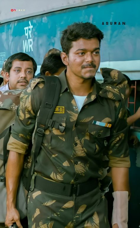 Theri Vijay, Thalapathy Wallpaper, Vijay Photos, Vijay Actor Hd Images, Pro Pic, Army Dress, Moms Photography, Action Movie Poster, Vijay Thalapathy