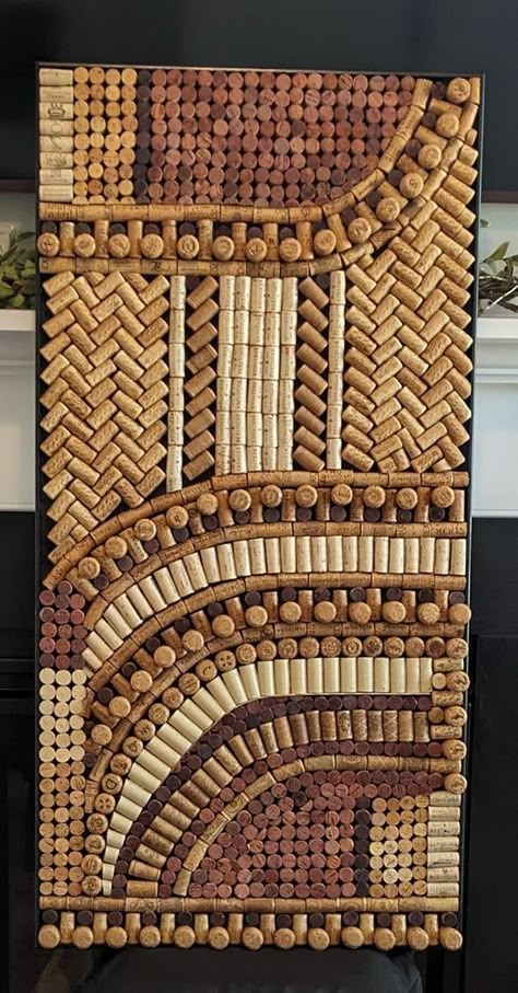 Wine Cork Art Diy Wall Decor, Wine Cork Board Ideas, Cork Art Projects, Cork Artwork, Cork Wall Ideas, Crafts With Wine Corks, Wine Corks Ideas, Crafts With Corks, Cork Decorations