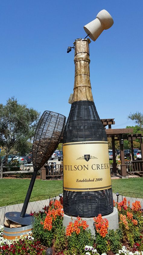 Wilson Creek Winery and Vineyards Temecula, California Winery Outfit Spring, Winery Wedding Dress, Winery Outfit Summer, Winery Wedding Reception, Oregon Wineries, Winery Outfit, Wine Tasting Outfit, Spring Wine, Barolo Wine