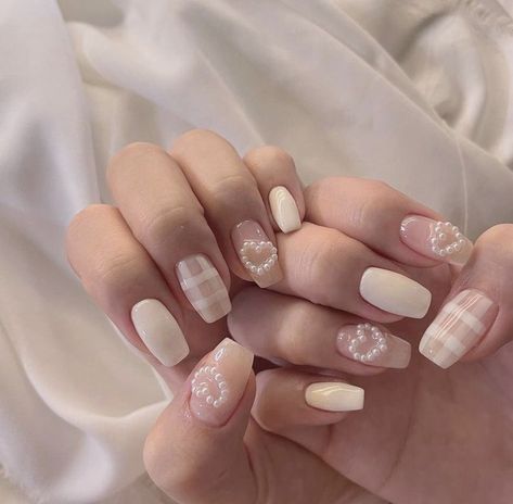 Uñas Coquette, Korean Nail Art, Asian Nails, Hello Nails, Plaid Nails, Beige Nails, Blush Nails, Pretty Gel Nails, Really Cute Nails