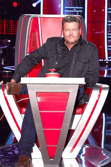 Blake Shelton Baby, Blake Shelton The Voice, Black Shelton, Blake Sheldon, Blake Shelton And Gwen, James Decker, Jessie James Decker, Jessie James, Country Stuff