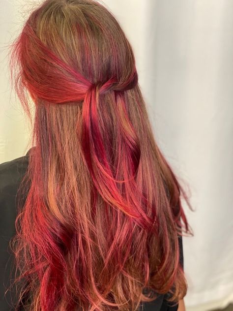 Blonde Hair With Red Front Pieces, Peekaboo Hair Color Red And Blonde, Dark Blonde Hair With Colored Highlights, New Red Hair Color Trends, Underdye Hair Pink, Pink And Red Hair Ideas, Hair Dye Ideas For Pale Skin, Red Roots Brown Hair, Red Underdye Hair Blonde