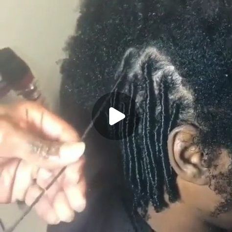 Finger Twists Natural Hair, Finger Coils Black Woman, Small Coil Starter Locs, Beginners Locs Natural Hair, How To Do Starter Locs On Short Hair, Coil Method Locs, How To Do Coils On Natural Hair, Comb Twists Natural Hair, Comb Twist On Short Natural Hair