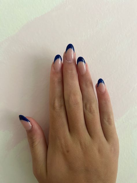 Dark Navy Blue French Tip Nails, Dark Navy French Tip Nails, Navy Chrome French Tip Nails, Nails Inspiration Navy Blue, Navy Blue French Tip Nails Square, French Tip Navy Blue, Summer Nails Dark Blue, Navy Blue French Tip Acrylic Nails, M Initial Nails