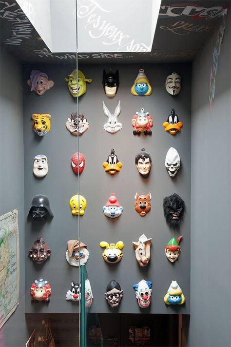 playful collection of masks in a kid's room Handmade Charlotte, Childrens Wall Art, Kids Interior, Kid Spaces, Art Wall Kids, Kids' Room, Displaying Collections, Kids Decor, Childrens Room