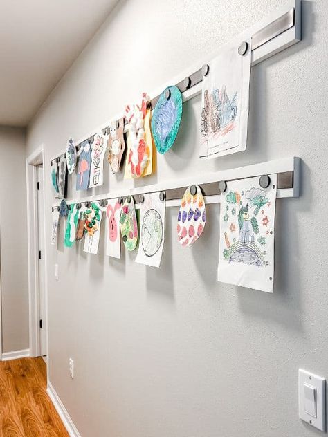 Easy Magnetic Kids Art Gallery Wall Display DIY Displaying Kids Artwork Diy, Kids Art Gallery Wall, Storing Kids Artwork, Kids Wall Art Diy, Kids Art Display Wall, Gallery Wall Diy, Magnetic Art, Art Display Wall, Diy Kid Activities