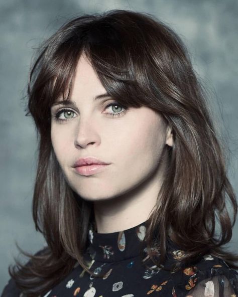 Felicity Jones Hair, Felicity Rose Hadley Jones, Perfect Bangs, Star Wars Rogue One, Jyn Erso, Felicity Jones, Rogue One, Hair Density, British Actresses