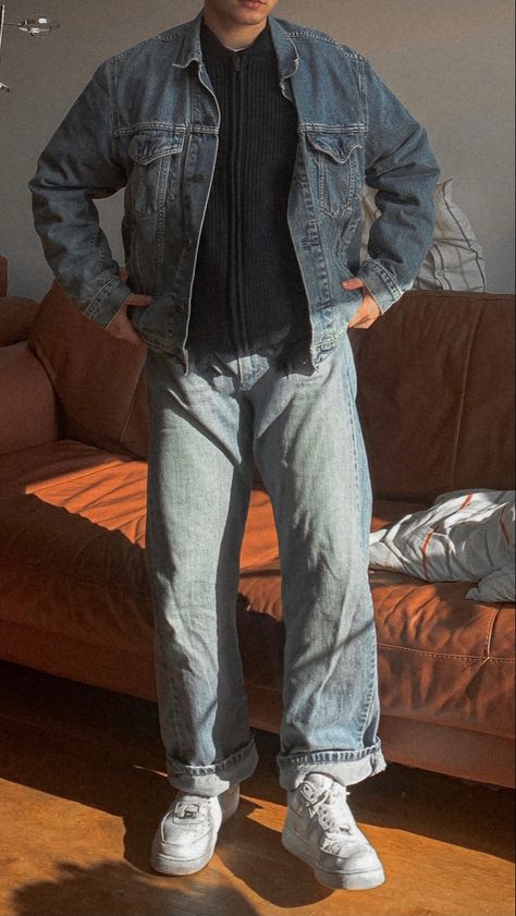 Denim Aesthetic Men, Men 90s Outfit, 90s Outfit Men, Looks Com All Star, Wide Leg Outfit, Denim Aesthetic, Minimal Streetwear, Classy Outfits Men, Guys Clothing Styles