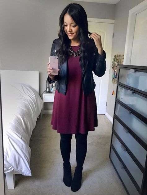 Dresses With Black Tights, How To Wear Ankle Boots, Plum Dress, How To Wear Leggings, Outfits 2016, Beauty Dress, Tights Outfit, Burgundy Dress, Black Tights