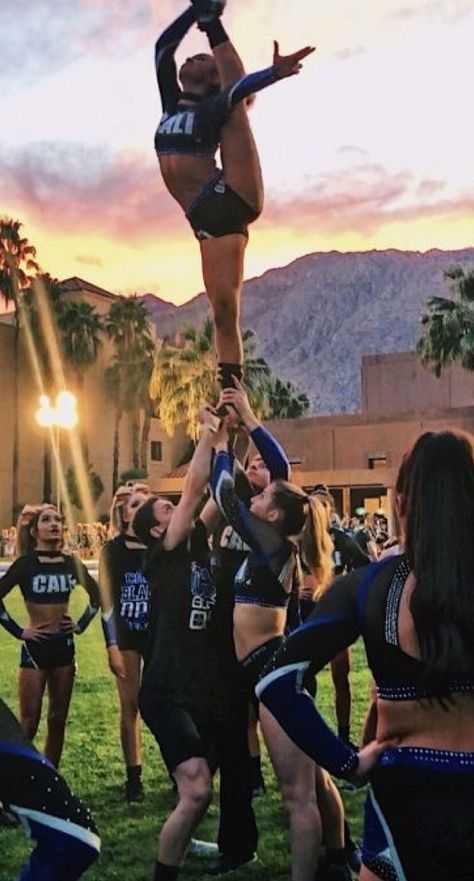 Allstar Cheer Stunts, Allstar Cheer Aesthetic, Tumbling Aesthetic, All Star Cheer Aesthetic, Cheerleading Aesthetic, Cheerleader Aesthetic, Cheer Goals, Cheer Tumbling, Cool Cheer Stunts