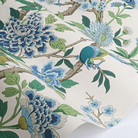 Blue And Green And White Wallpaper, Bird Nature Wallpaper, Butlers Pantry Wallpaper Ideas, Floral And Bird Wallpaper, Blue And Green Floral Wallpaper, Funky Wallpaper Bathroom, Blue Bathroom Wallpaper, Wallpaper Hydrangea, Blue Bird Wallpaper