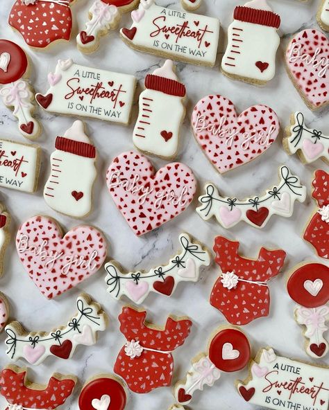 Red Theme Baby Shower Ideas, Sweetheart Baby Shower Cookies, Valentines Shower Theme, Valentine Baby Shower Cookies, February Baby Girl Shower Ideas, Baby Shower Ideas For February, Baby Shower Ideas Valentine Theme, Valentines Theme Baby Shower Ideas Boy, Valentines Gender Reveal Party