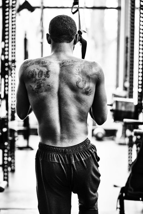 Kyrie Tattoo, Kyrie Irving Tattoos, Kyrie Irving, Back Tattoos, Basketball Players, Back Tattoo, Tattoo Ideas, Greek Statue, Leather Pants