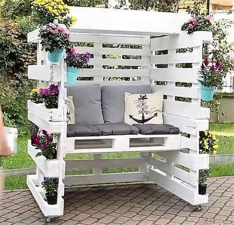 Home Improvement Pallet Ideas Diy Pallet Decoration, Pallet Home Decor, Pallet Garden Furniture, Pallet Patio Furniture, نباتات منزلية, Pallet Patio, Pallet Decor, Pallet Crafts, Pallet Furniture Outdoor