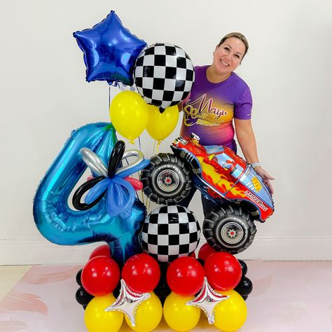 Hot Wheels Balloon Bouquet, Monster Truck Balloon Bouquet, Hot Wheels Balloons, Monster Truck Balloons, Hotweels Birthday Ideas, Monster Truck Theme Birthday Party, Hot Wheels Themed Birthday Party, Monster Jam Birthday, Truck Birthday Cakes