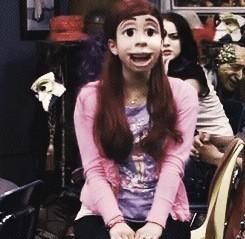 Ariana Grande as Cat Valentine as Robbie's puppet Rex in Victorious. Rex Victorious, Tn 3, Icarly And Victorious, Cat Valentine Victorious, Victorious Cast, Frankie Grande, 70s Show, Sam And Cat, Silly Cats Pictures