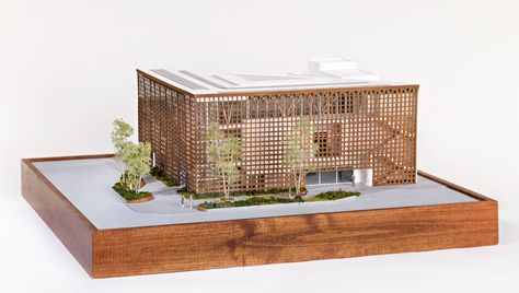 exclusive model images of shigeru ban's aspen art museum in colorado Art Museum Architecture, Art Gallery Opening, Aspen Art Museum, Aspen Art, Shigeru Ban, Gallery Opening, Timber Architecture, Architecture Presentation Board, Arch Model