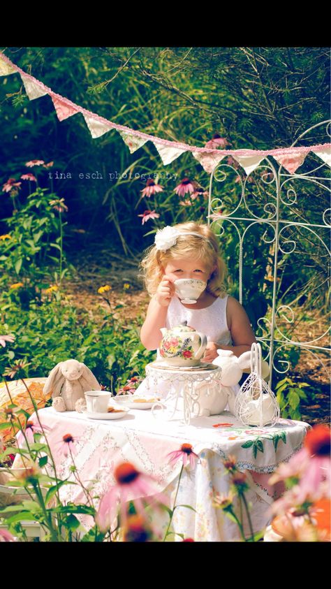 Tea Party Toddler Photoshoot, Princess Tea Party Photo Shoot, Tea For Two Photo Shoot, Outdoor Tea Party Photoshoot, Vintage Tea Party Photoshoot, Tea Party Photoshoot Kids, Tea Time Photoshoot, Mommy And Me Tea Party, Tea Party Photoshoot