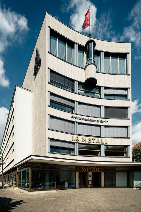 Erich Mendelsohn, House of the German Metalworkers Association, 1929-30 Erich Mendelsohn, Metal Workers, Workers Union, Trade Union, Famous Architects, Historical Monuments, Metal Working, Monument, Berlin