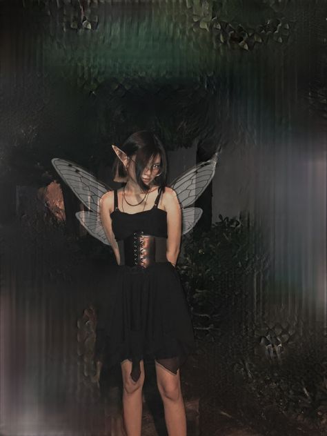 Dark Fairycore Aesthetic, Dark Fairy Costume, Forest Fairy Costume, Fairy Costume Women, Fairy Core Outfits, Dark Fairycore, Fairy Cosplay, Dark Princess, Fairy Halloween Costumes