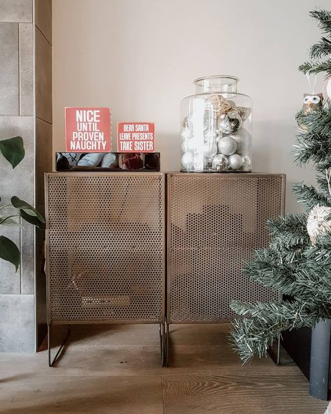 The Wise Homemaker on Instagram: “📺 Organization Tip 📺 Here's a little tip on how to hide those cords and TV box and speakers: Mesh or cane cubbies! We use these storage…” Instagram Organization, Hide Electrical Cords, Hiding Ugly, Electrical Cord, Chic Living, Stereo Speakers, Parisian Chic, Tv Box, Dear Santa