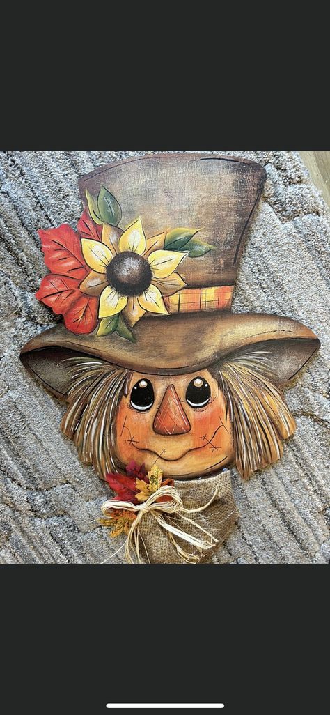 Fall Wood Crafts, Halloween Scarecrow, Fall Scarecrows, Fall Door Hangers, Pumpkin Spice Season, Fall Craft, Fall Door, Autumn Scenery, Wood Painting