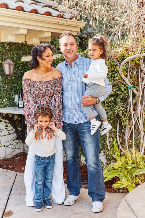 Inside Tamera Mowry-Housley's Gorgeous Family Home in Northern California Wine Country Tamara Mowry, Black And White Dating, Tia And Tamera Mowry, Mixed Families, Biracial Couples, Tamera Mowry, Interracial Family, Interracial Relationships, Celebrity Families