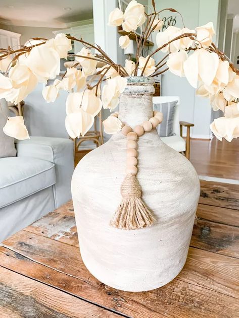 Mud Painting.. It's a Thing! | Hometalk Chalk Paint Pots, Diy Vases Ideas Decoration, Diy Vase Painting, Diy Crafts Vases, Mud Painting, Fall Floral Stems, Painting Fabric Furniture, Faux Marble Countertop, Mud Paint