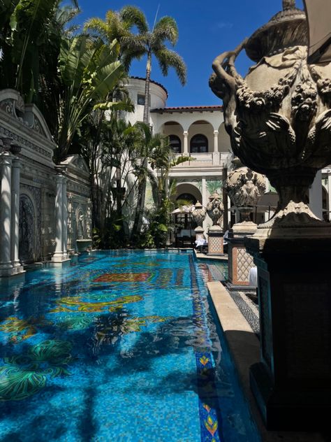 90s Mansion Aesthetic, Versace Mansion Aesthetic, Versace House, Versace Decor, Versace Aesthetic, Versace Mansion, Mansion Aesthetic, 80s House, Urban Concept