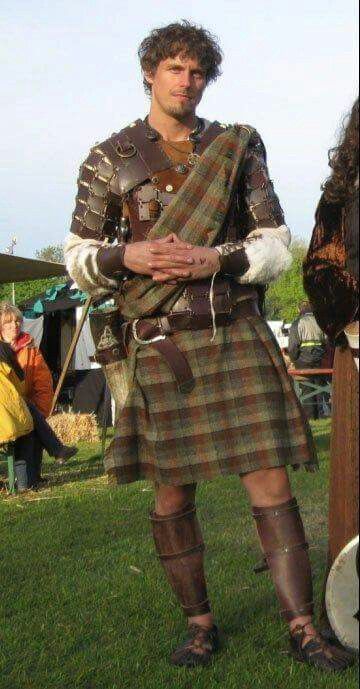 A Scottish Warrior - from Friends Who Like Scotland now. Great Kilt Men, Irish Kilts Men, Kilted Men, Great Kilt, Scottish Warrior, Scottish Man, Highland Games, Scottish Kilts, Tartan Kilt