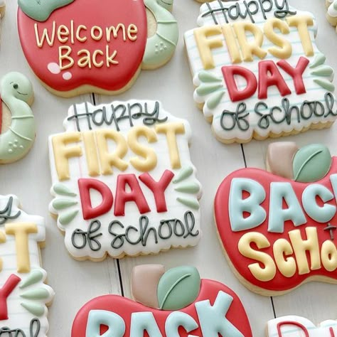 Ruler Cookies Decorated, Kindergarten Cookies Decorated, Welcome Back To School Cookies, First Day Of School Cookies For Teachers, School Royal Icing Cookies, Back To School Cookies For Teachers, Back To School Royal Icing Cookies, Back To School Sugar Cookies Decorated, Cookies For Teachers