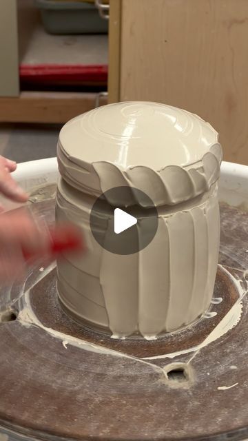 How To Make Handles Pottery, Pottery Lids, Lidded Jars Pottery, Pottery Jars, Pottery Projects, Pottery Jar, Pottery Videos, Ceramics Pottery, Be Patient